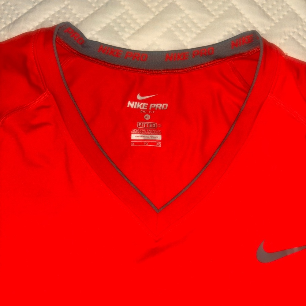 Red XL Nike Pro Fitted athletic dri-fit shirt - Picture 2 of 4